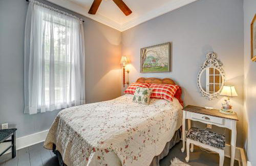 Spacious Vintage Gem with Sunroom in Manistee! - Foto 21