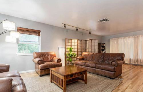 Millcreek Home, Quick Access to Canyons and Skiing - Foto 1