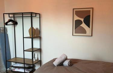 Ferienwohnung - Balkon - Netflix - Parkplatz - Kingsize-Bett - 6 Personen - Foto 5