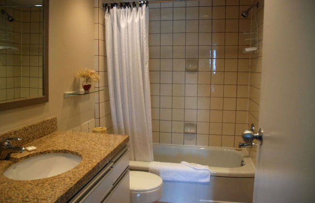 Rosellen Suites At Stanley Park - Foto 69