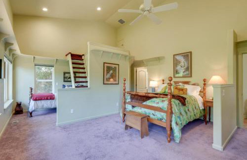 On McKenzie River! Home with Scenic Sunroom - Foto 17