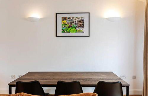 2BR, Gated parking, 50" TV, Nespresso machine - Foto 21