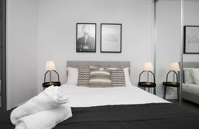 Green Hood Stunning 2 Bedrooms In Parkville - Photo 2