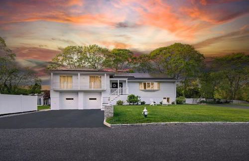 Walk to the Beach - Modern Home with FirePit and Bikes - Foto 75