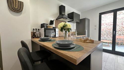 IMMEUBLE ST-PIERRE - GARE 10min - HORTILLONNAGES 5min - WIFI - TV HD - Foto 4, stove, pet friendly, toaster, minibar