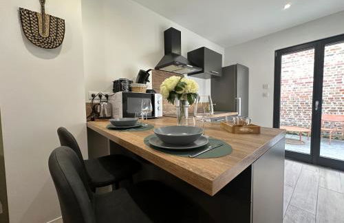 IMMEUBLE ST-PIERRE - GARE 10min - HORTILLONNAGES 5min - WIFI - TV HD - Foto 4