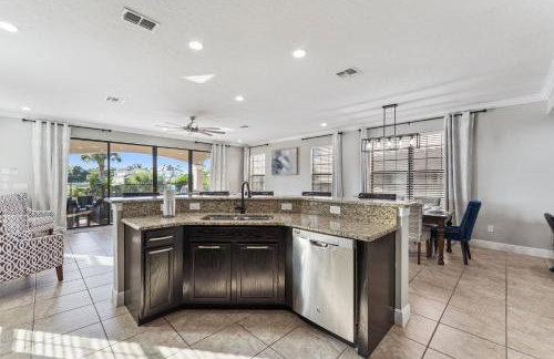 New Castle Pines Family Oasis EPIC Retreat Near Disney - Foto 5