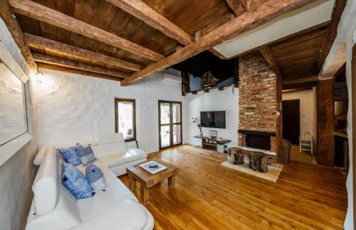 Rustic villa Radosic with indoor pool - Foto 31