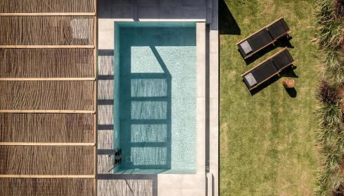 AKU Suites with private pools - Photo 4