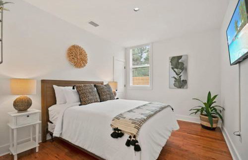 Remodeled Historic 1800s Carriage House, The Castle Garden, Colonial Modern Mansion - Foto 28