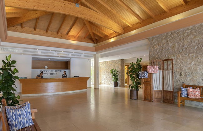 HM Mar Blau Aparthotel - Photo 2