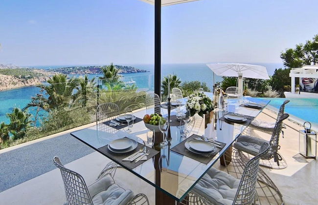 Striking Villa With Terraced Garden - Foto 19