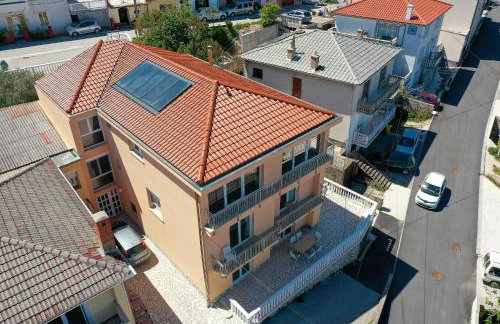 Moro Vrbnik - Foto 15