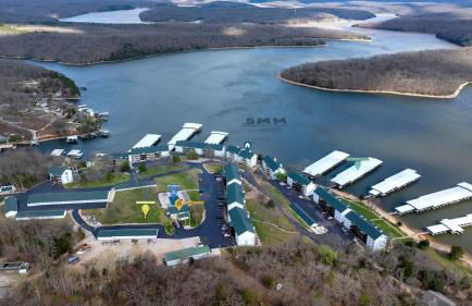 Family Lakefront Oasis - Picture Perfect Retreat - Foto 4