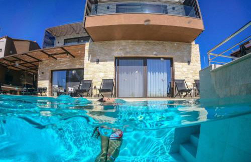 Almi-Cove Hilltop Villas - Photo 58