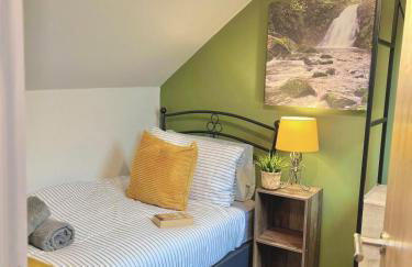 Ideal 4-bed home sleeps 7 - Nr Trafford Ctr & M60 - Foto 21