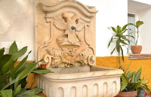 Hacienda Clavero Three Patio Apartment - Photo 19