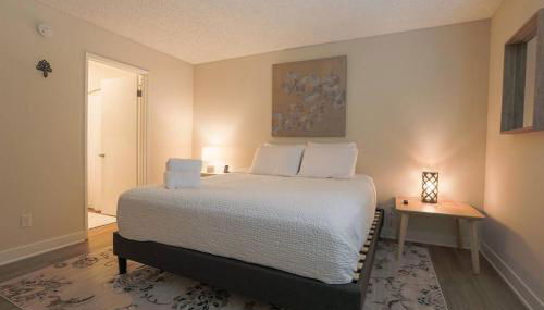 Shabby Chic Oceanside King & 2 Queen bed Pool GYM - Photo 5