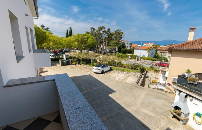 Simplistic Apartment in Malinska near Sea - Foto 25