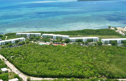 Ocean Pointe Suites at Key Largo - Foto 41