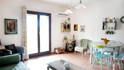 Artistic 2 Apartment - Photo 5