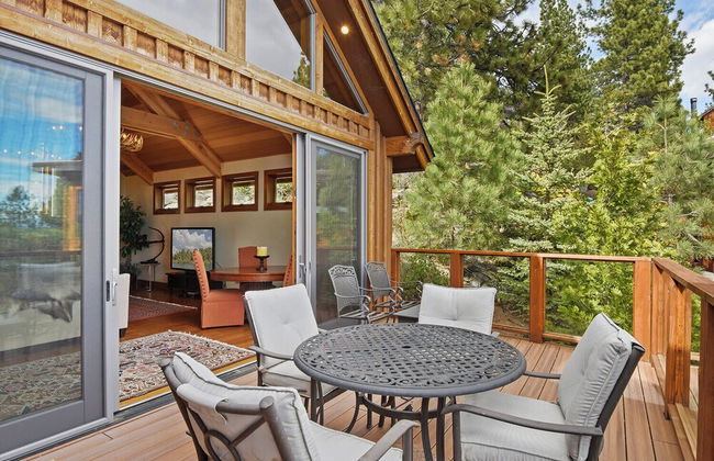 Luxury Mountain Retreat | Lake Views, Deck + BBQ | Pool Table & Chef’s Kitchen - Foto 36