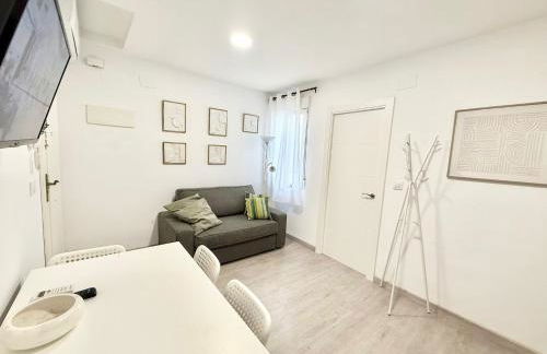 Metro Avenida de América 11 AMCH Hospedaje - Photo 30