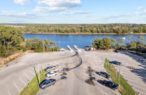 Luxury Condo 3bdr 2bth 4 bed with Beach Pool Golf Boat Ramp Pickle Ball - Foto 23