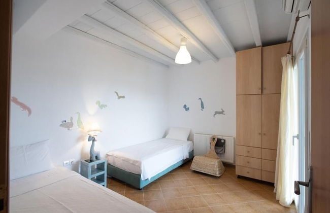 Dreamscape 3-Bedroom Mykonos Hideaway - Photo 5