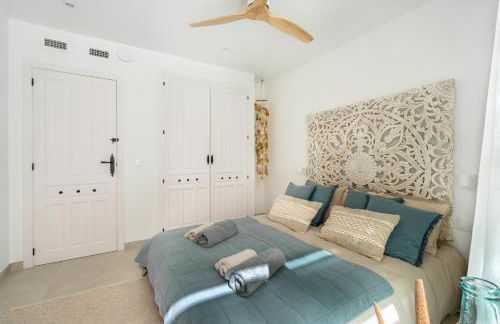 Ibiza Style Villa with pool by Prime Spanish Holidays - Photo 2