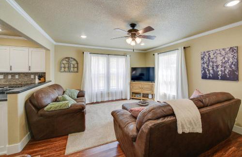 Maries Place - Walk to Subiaco Abbey! - Foto 7