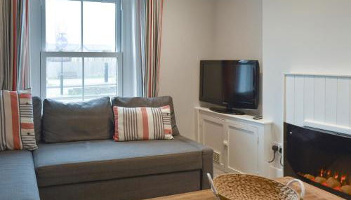 Coastguard Cottage - Photo 3