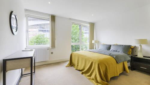 Elegant 2-Bedroom Apartment with Balcony - Foto 4