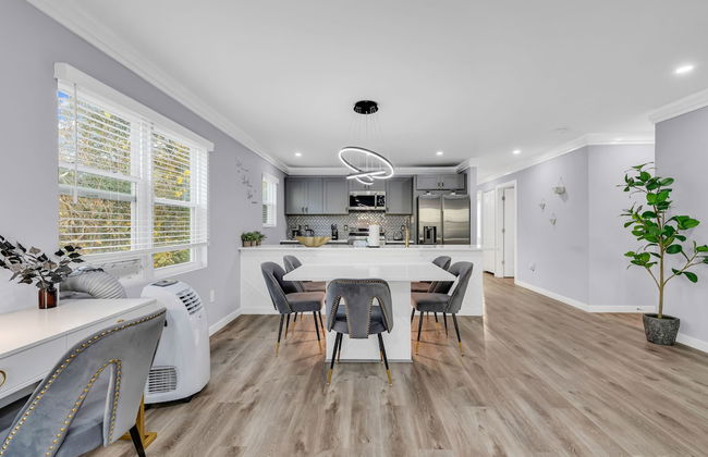 Charlotte Spacious Home - Foto 14