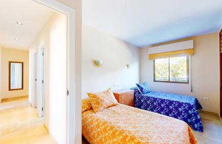 Apartamento Playa Grande Dénia en primera línea de playa con piscina y gran terraza by Family Homes - Foto 10