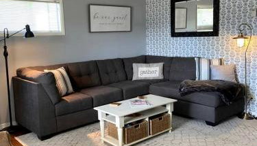 Charming Downtown Cottage with Porch & Backyard Retreat near Beaverhead River in Dillon, Montana - Foto 4