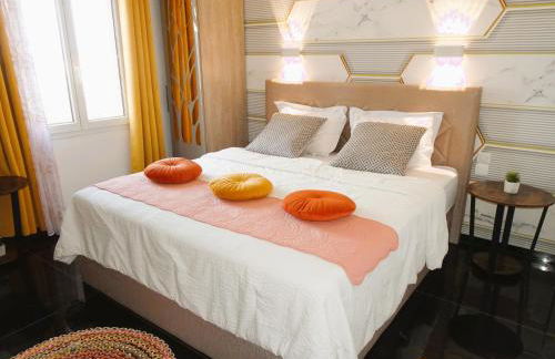 Superbe Villa 5 étoiles Presqu'Île de Giens la Madrague Rita la Villa d'Or vue mer piscine - Foto 29