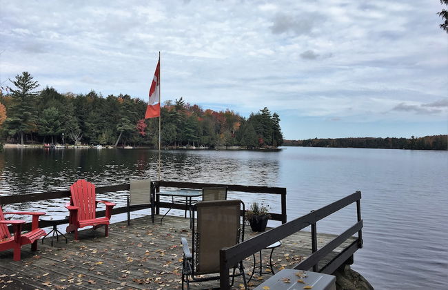 TO Stays - Waterfront Lake House Retreat - Photo 21