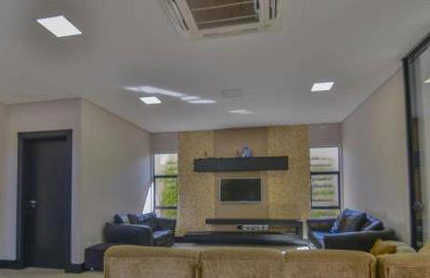 Casa moderna no centro próxima a atrações turísticas - Foto 25