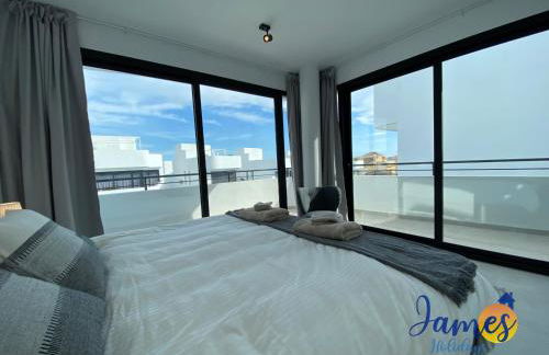 Luxurious Villa Private Pool La Marina Urb LM3 - Foto 13