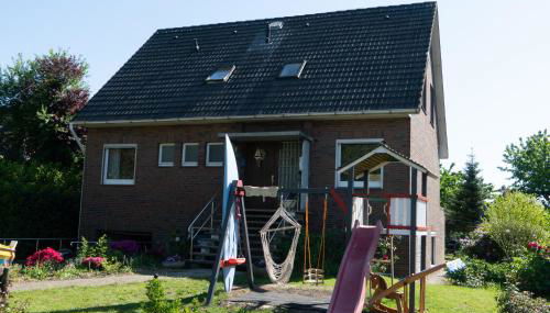 Äpfel und Elbe - Photo 2, Garden