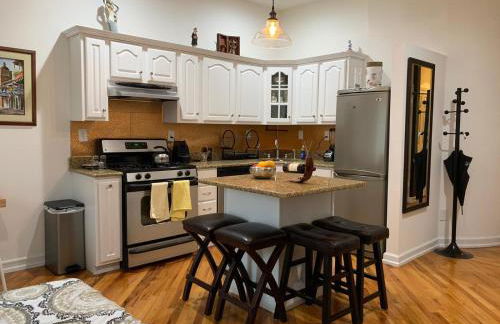 Historic 1869 Brownstone 15 min to NYC downtown - Foto 14