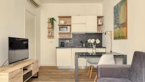 JOIVY Delightful studios near Parco Tre Torri - Foto 2, stove