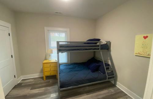 Lincolnton Rail Trail Downtown Family Home - Newly Renovated Walk to Main St and Splash Park - Photo 5