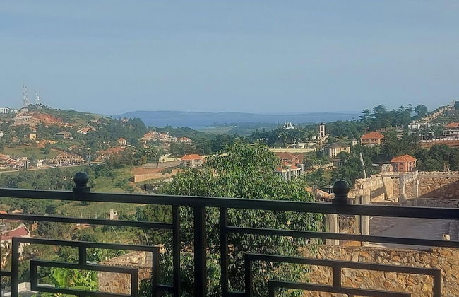 Cozy 2-bed Apartment in Akright City, Bwebajja - Foto 17