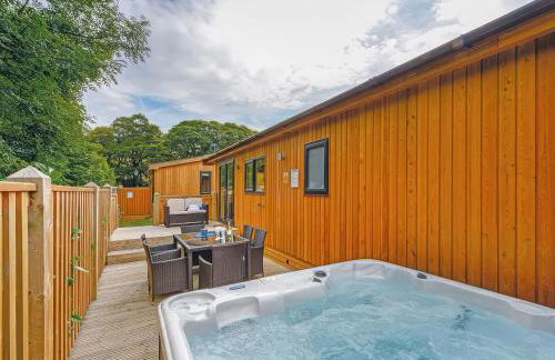 Dovestone Luxury Lodges sleeps 6 - pets welcome - Foto 1