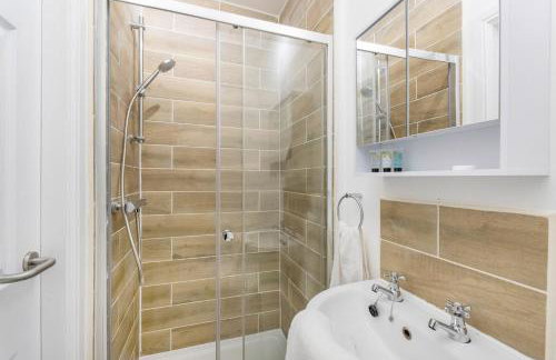 NEW! Stylish 5-Bed Apartment in Stockton-on-tees by Stay With Us, Perfect for Contractors & Large Groups, FREE Parking! - Foto 51