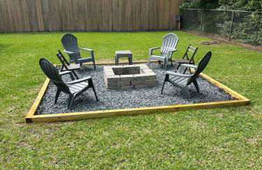 Walk to Dining, Coffee. Ping Pong, Bikes, Fire Pit - Photo 22