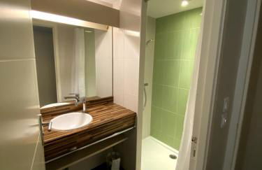 Appartement T2 N5 calme et cosy sur un golf - Foto 4