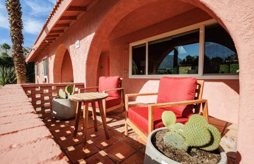 The Pink House - Palm Springs Gem with Private Pool & BBQ - Foto 31